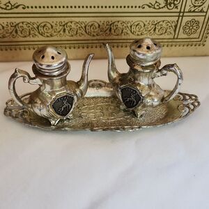 Vintage Metal Texas Souvenir Salt & Pepper Shakers